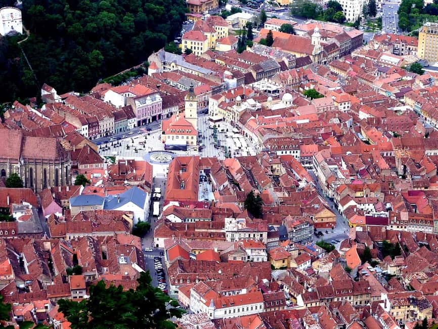 1-Day Guided Tour: Bucharest-Peles, Dracula Castle & Brasov - Who this tour suits best, and who might want a different plan
