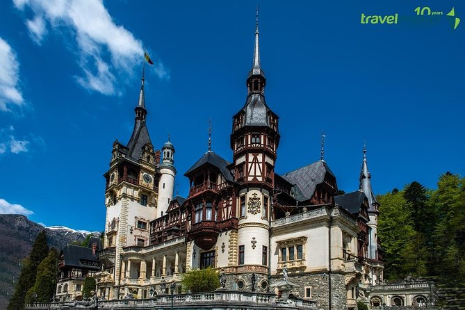 2-Day Transylvania from Bucharest: Brasov, Bran, Sighisoara - Brasov on foot: cobblestones, Council Square, and the Black Church