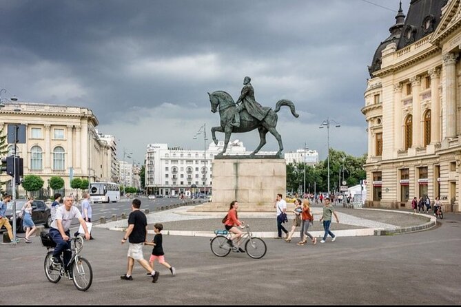 2h Bucharest Private Tour by Car - 2 hours, 9 stops: how the timing feels on the ground