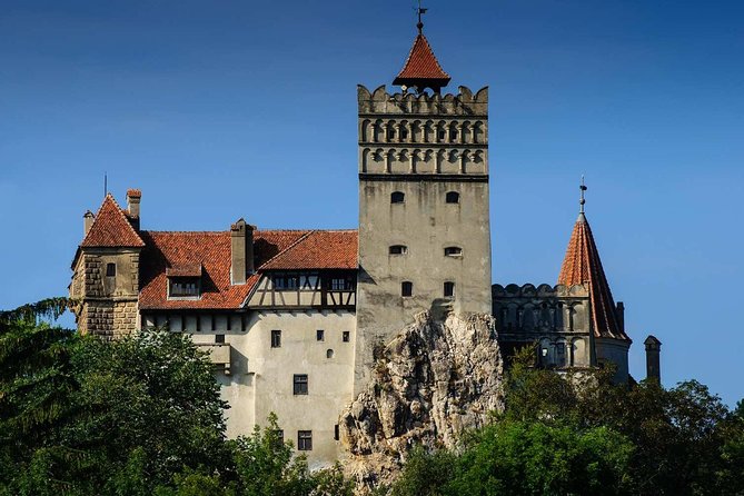 3-Day Private Tour of Medieval Transylvania from Bucharest - Day 1 in Bran and Brasov: Dracula Meets Real Architecture