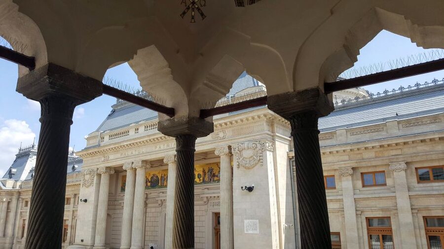 3-Hour Guided Tour of Communist Bucharest - Uranus neighborhood remains and surviving inter-war streets
