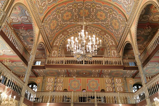 4h Jewish Legacy in Bucharest - Private Tour by Car and Walking - Price and value: what $130.97 buys you
