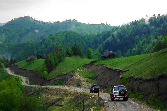 4x4 Nature Tour in Land of Dracula - 1 day - Magura and Pestera villages, rolling hills and real rural roads