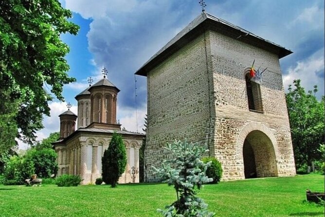 5h Abandoned Fort, Dracula's Grave and Mogoșoaia Palace, Private - Getting out of Bucharest: pickup, private transport, and in-between comfort