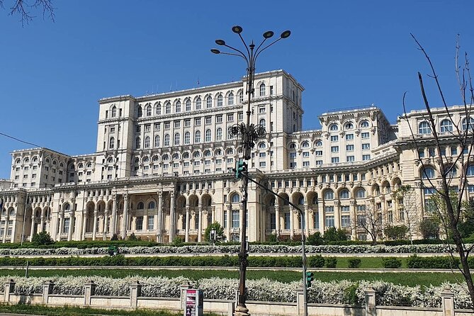 5h Bucharest City Tour by Car/Minivan – Small Group max 7 people - Who this tour is best for
