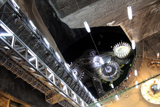 7-Day Dracula Tour in Romania from Bucharest including 'The Ritual of Killing of a Living Dead' - Day 3: Corvinestilor Castle, Turda Salt Mines, and the vampire menu night