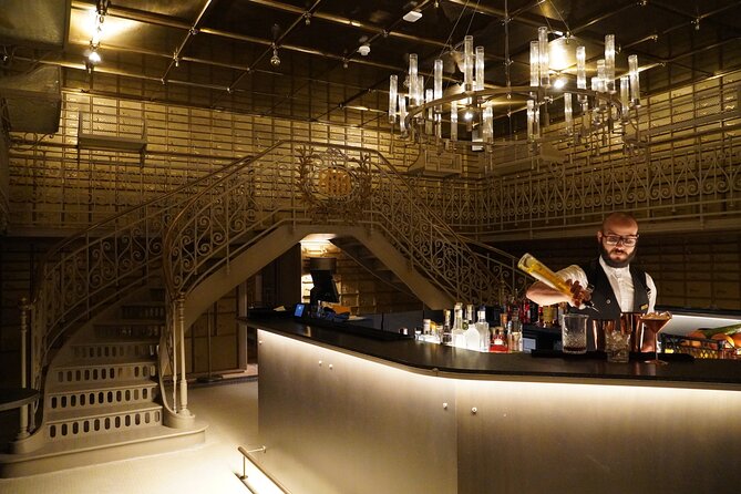 Bar Crawling - Stop 2 at naive rooftop bar and lounge views