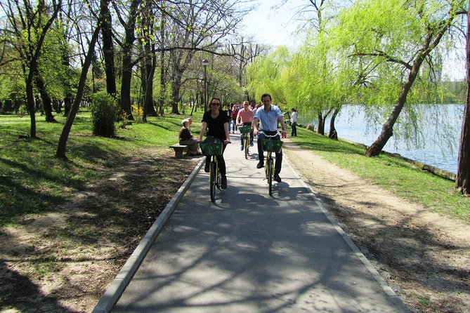 Bicycle Sightseeing in Bucharest - Meeting at Piața Presei Libere, and what the day feels like