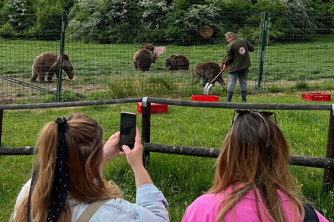 Bran (Dracula) Castle, Bear Sanctuary, Rasnov Fortress & Palinca Distillery - Getting around Brasov comfortably: pickup, AC, and a guide who manages time