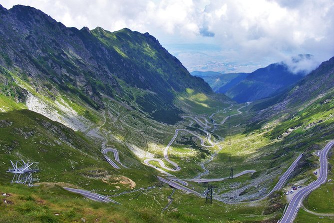 Bran & Peles Castles through the Best Road in the World: Transfagarasan road - Poienari Castle: the 1480-stairs choice (and why you should think about it)