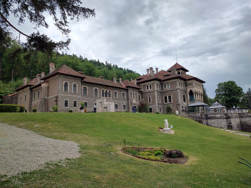 Brasov: Bran, Peles and Cantacuzino Castles Day Tour - Sinaia and Peleș Castle: priority access, but check your dates