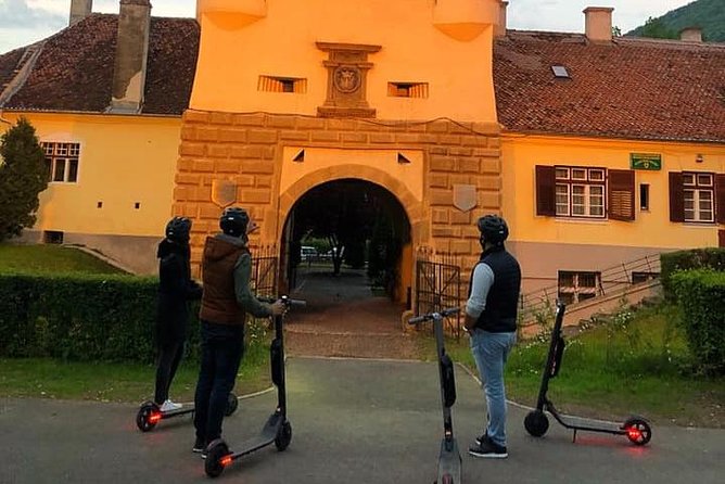 Brasov Old Town Guided Tour With Electric Scooters - The Route at a Glance, From Fort Views to the Old Streets
