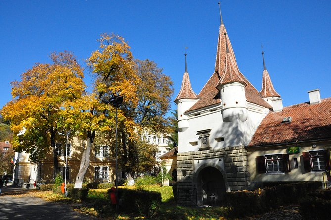 Brasov Old Town Small-Group Walking Tour - Practical Tips for a Smooth Evening Walk