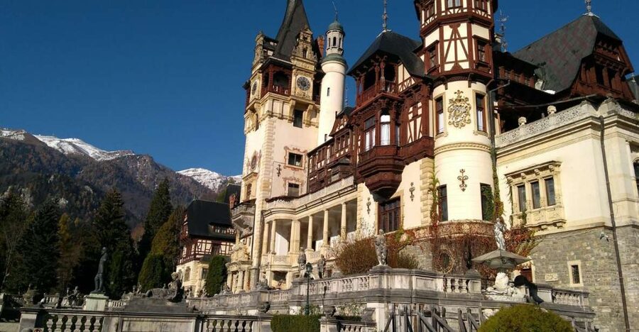 Brasov: Peles Castle, Bran Castle & Rasnov Fortress Day Tour - Bran village lunch: a real meal stop, not just a snack