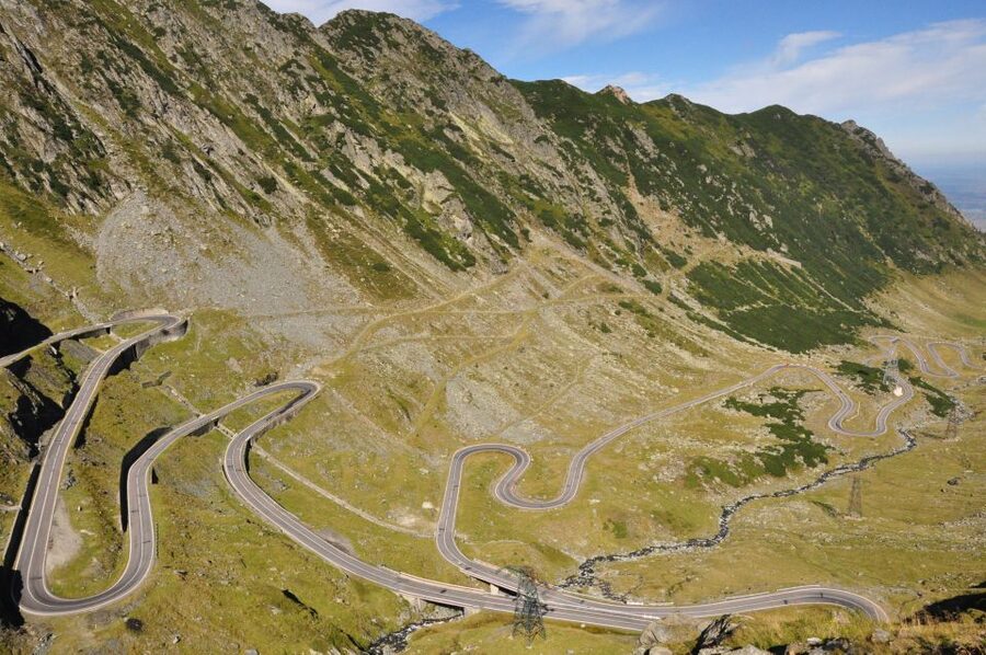 Brasov: Private Fagaras Mountains Trekking Tour - The hike from Balea Lake to Capra Lake, and why it works
