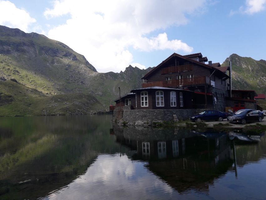 Brasov: Transfagarasan Highway, Balea Lake & Carta Monastery - Comfort and small-group pace, Mercedes V-Klass, WiFi, and onboard water