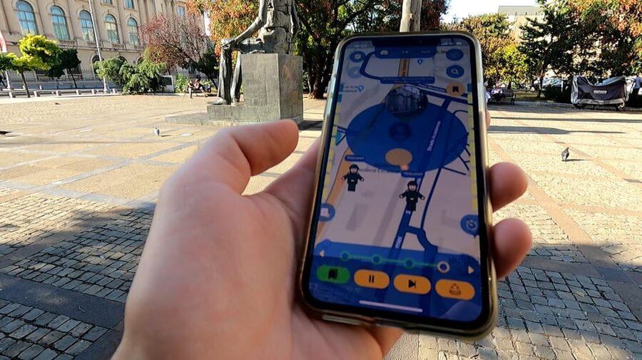 Bucharest 1989 Revolution Walking Tour with Smartphone App - Practical tips to get more from the 2 hours