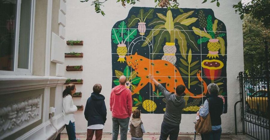Bucharest Alternative Walking Tour - The Landmark-and-Garden Stretch That Makes Photos Worth It