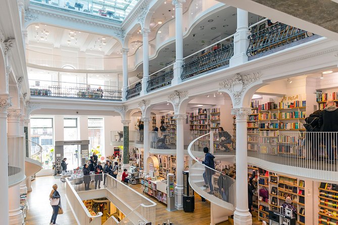 Bucharest Chronicles - The House of the People: why size alone is never the story