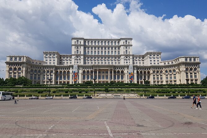 Bucharest City Tour 4h - Old Town, Hanul Lui Manuc, and the Street-Level Bucharest Feeling
