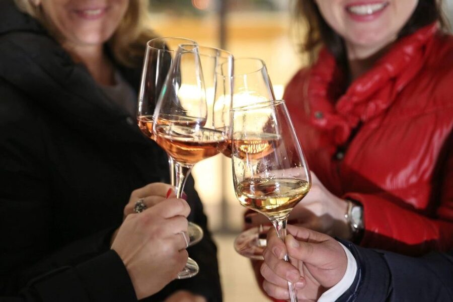 Bucharest City Tour and Wine Tasting - What exactly do you taste? Wines and cheese, guided
