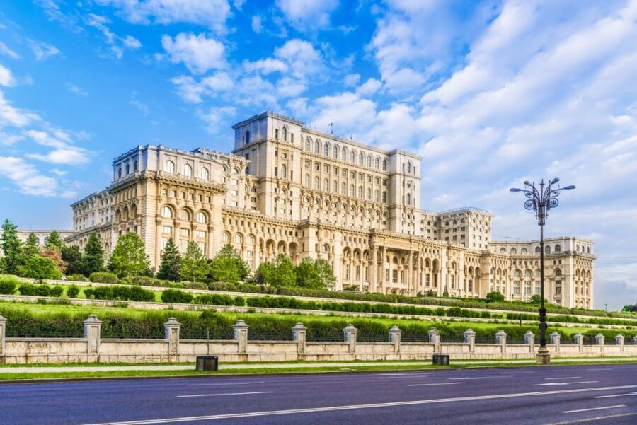 Bucharest City Tour and Wine Tasting - A 2.5-hour plan that gives you bearings fast