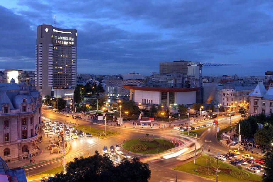 Bucharest City Tour and Wine Tasting - Victoriei Avenue and Victoriei Square: the “wow” start