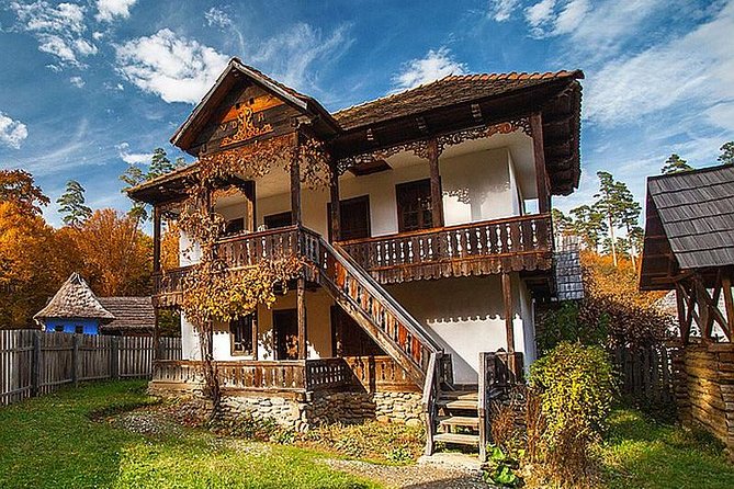 Bucharest City Tour: Private Guided Experience - Lipscani historical center: old streets with a new glow