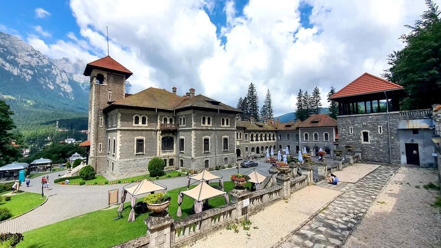 Bucharest: Day Trip 3 Castles Cantacuzino, Peles , Dracula’s - Peles Castle in Sinaia: Where the Details Actually Matter