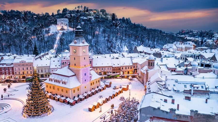 Bucharest : Day Trip Dracula's Castle ,Peles Castle & Brașov - Bus Time, Comfort, and What to Pack