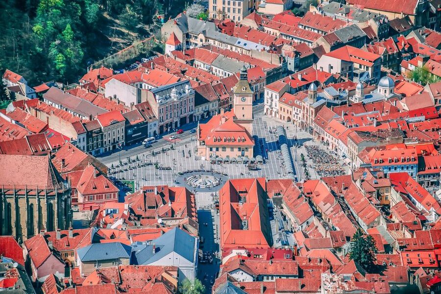 Bucharest: Day Trip to Dracula Castle, Peles Castle & Brașov - Should you book? My decision guide