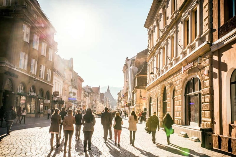Bucharest: Dracula's Castle, Peleș Castle & Brașov Day Trip - Sinaia and Peleș Castle: Timing Rules You Must Follow