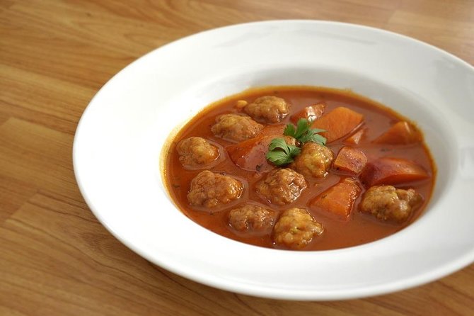 Bucharest Evening Tour and Traditional Dinner - 3 hours - Price and value: what $119.21 actually buys you