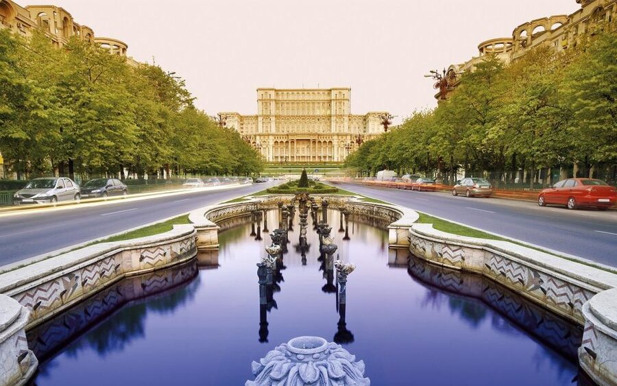Bucharest: Half Day Bike Tour - How the guide makes the city click (Ed, Dan, Lucia, and more)