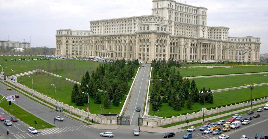 Bucharest: Half-Day Sightseeing Tour - Victory Avenue and Calea Victoriei: the boulevard that defines the downtown vibe