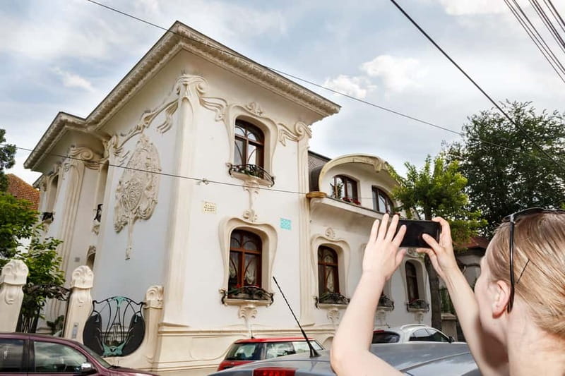 Bucharest: Hidden Gems 2.5-Hour Walking Tour - Key Points at a Glance