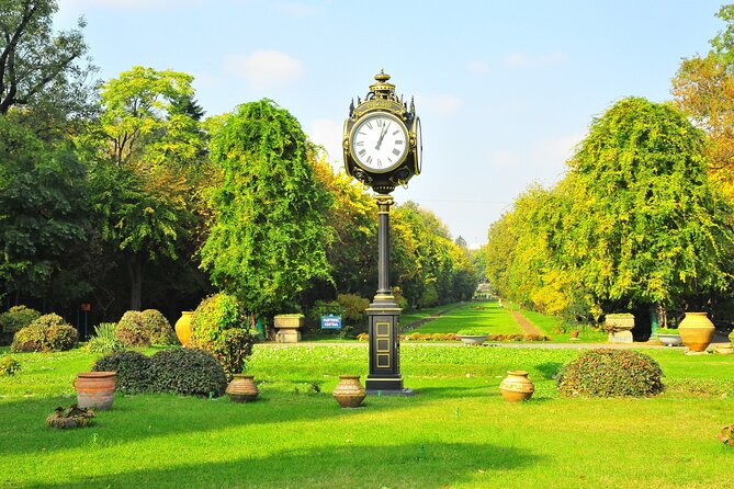 Bucharest Highlights Walking Tour - BNR Palace: the financial district explained without the boring parts