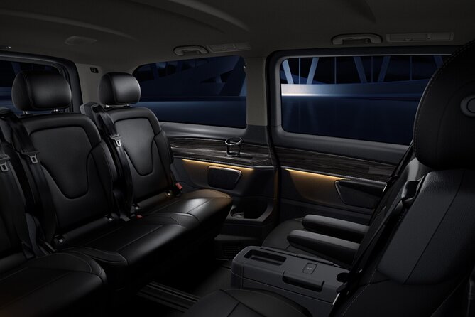 Bucharest Luxury Airport Transfer with Minivan and Business Cars - The small details that can save your trip
