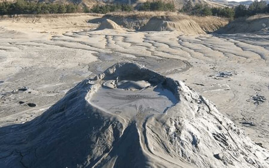 Bucharest: Muddy Volcanoes and Salt Mine Private Day Tour - How the day flows from Bucharest without feeling rushed