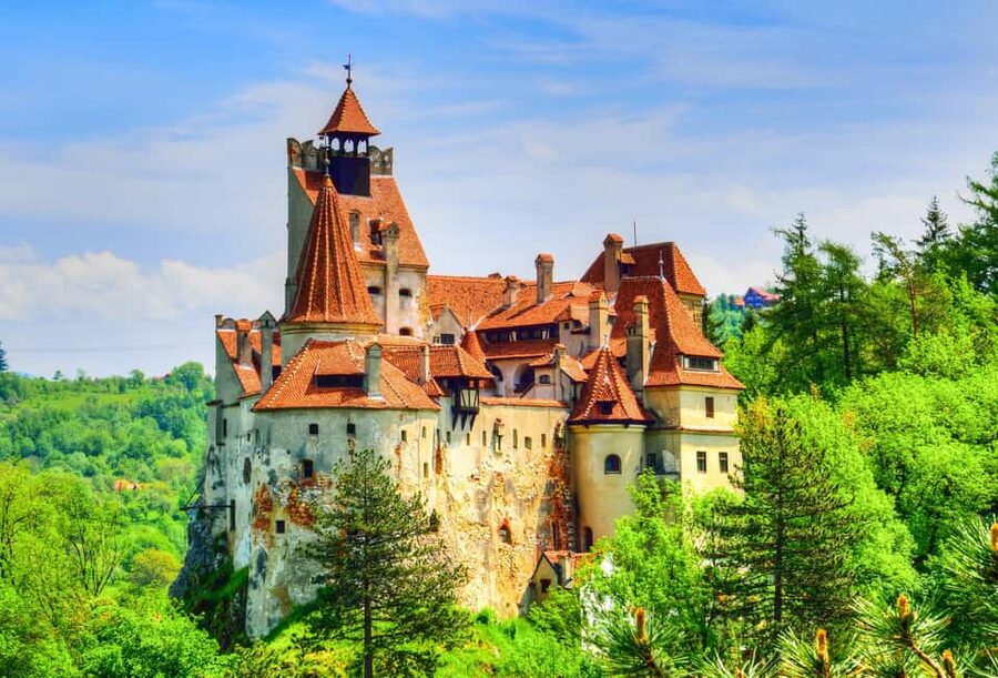 Bucharest: Peles Castle, Bran Castle & Brașov Day Tour - From Bucharest to the Carpathians: the Bus Ride That Sets the Stage