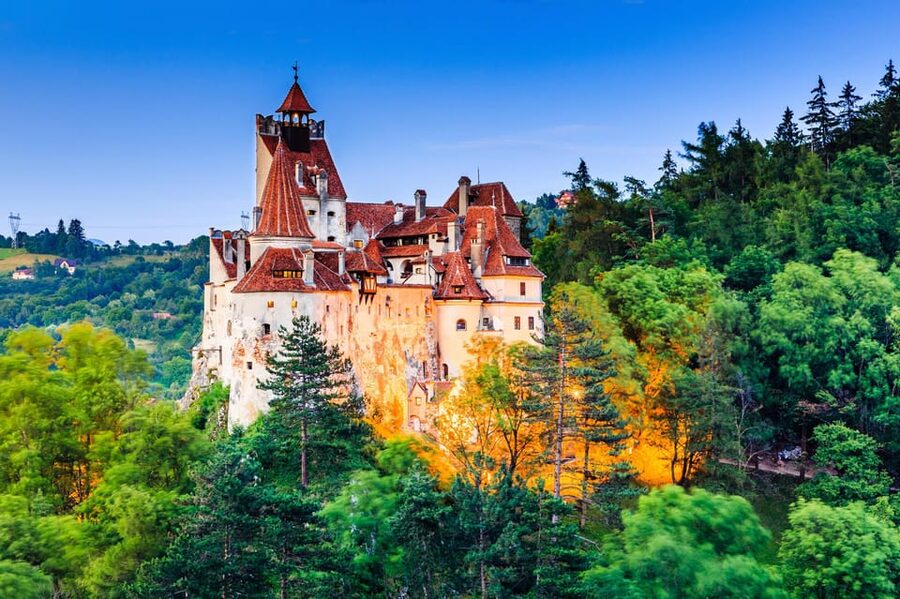 Bucharest: Peles Castle, Bran Castle, & Brasov Full-Day Tour - Pickup, Coach Time, and the Scenic Part You Should Plan For
