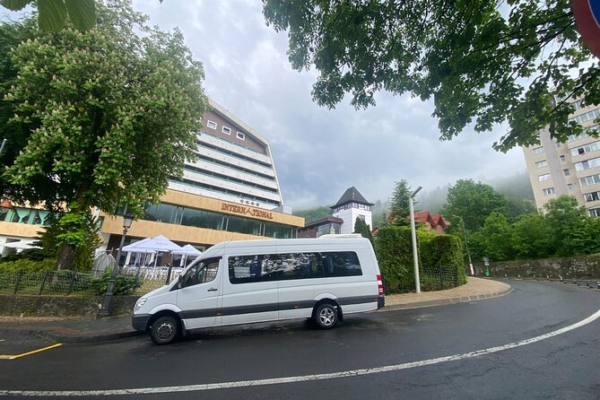 Bucharest Private Airports Transfer - Air-Conditioned Private Cars and Minivans That Fit Real Luggage