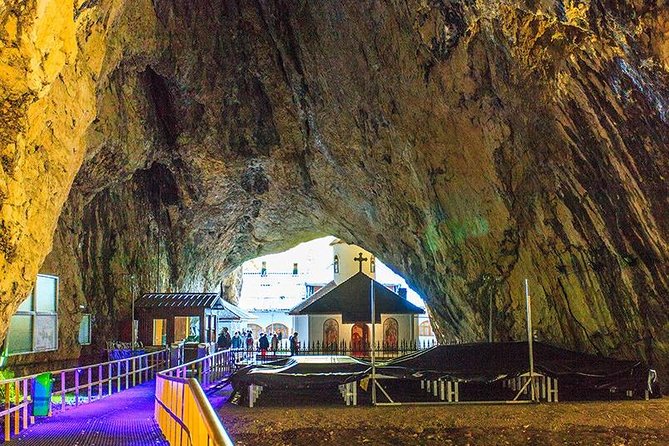Bucharest Private Tour to Peles Castle & Biggest Salt Mine in Eu - Unirea Salt Mine: the underground “air-conditioning” stop