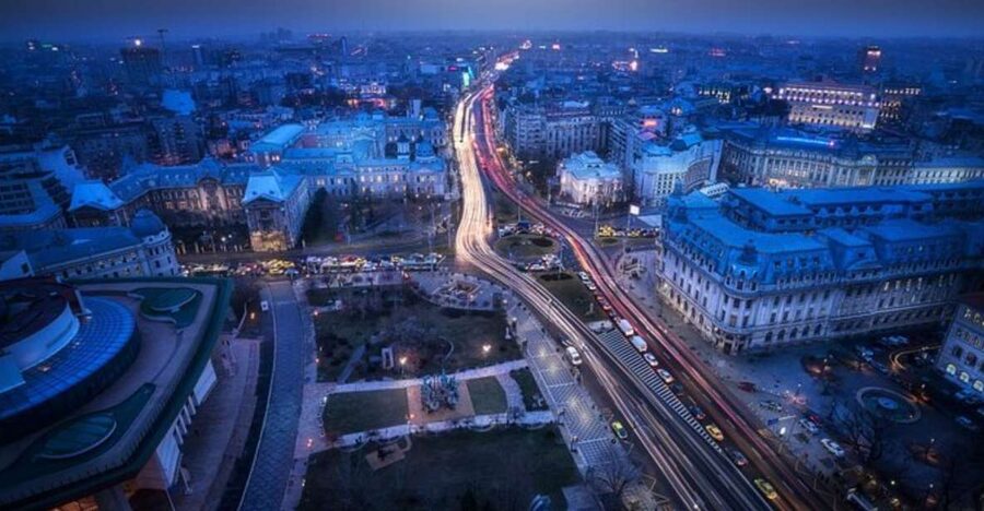 Bucharest: Private Walking Tour With A Guide (Private Tour) - Languages and group setup that make the experience easier