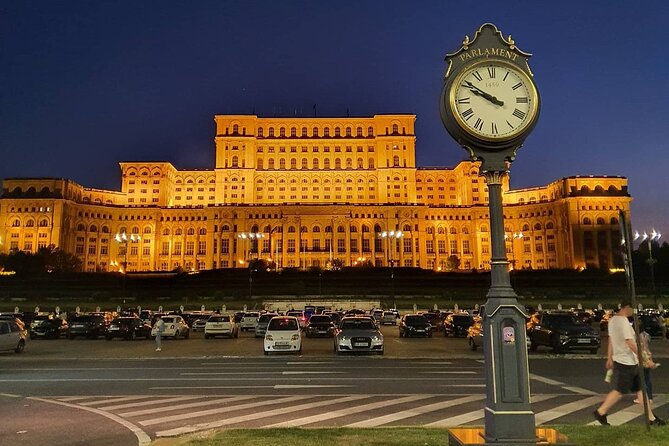 Bucharest Sightseeing - Half-Day Private Tour - Calea Victoriei, Central University Library, and Ateneul Roman: the elegant boulevard stop