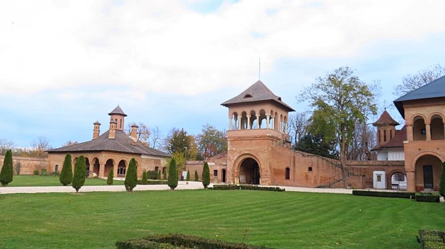 Bucharest Sightseeing Tour - What’s Included, What to Plan For, and Real Value