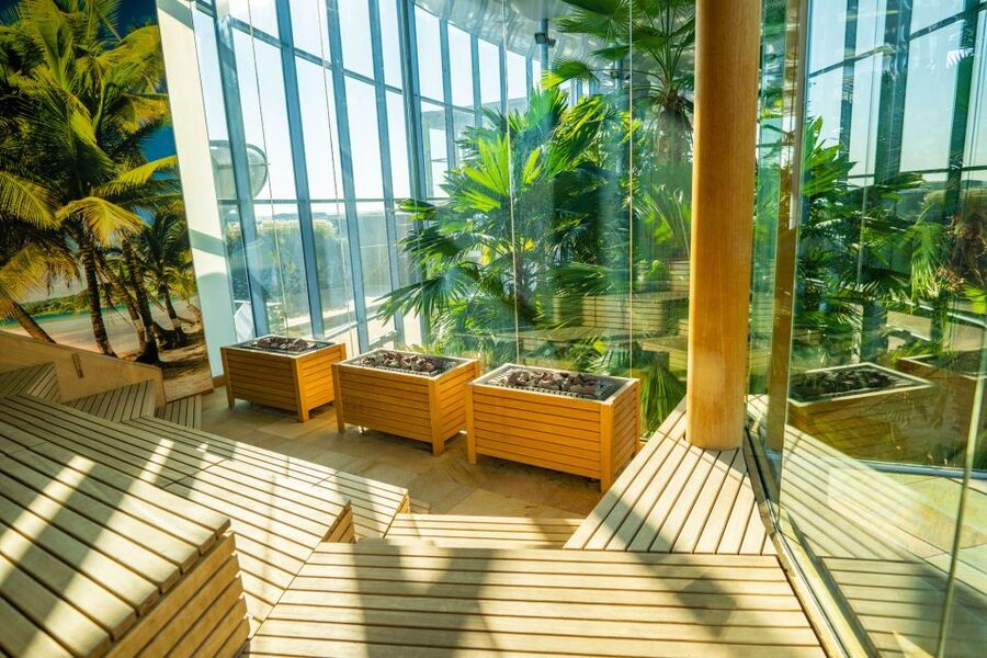 Bucharest: Therme Bucharest Entry Ticket and Transfer - Saunas, infrared relaxation, and the reality of paid add-ons
