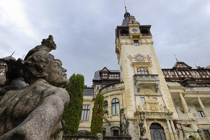 Bucharest to Dracula Castle, Peles Castle and Brasov Guided Tour - Brasov (Kronstadt) walking tour: Gothic Black Church and the narrow street moment