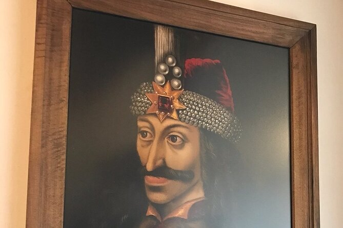 Bucharest to Dracula Castle, Peles Castle and Brasov Guided Tour - Group pace, rules, and how to stay comfortable