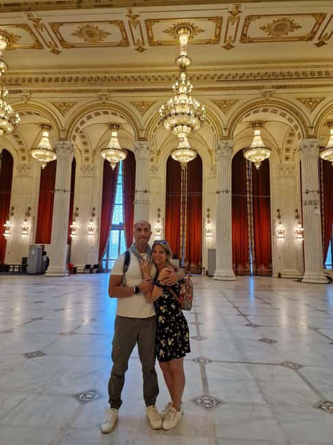 Bucharest: tour in the Parliament in Italian+exterior visit with guide - Privileged access: what it means in practice